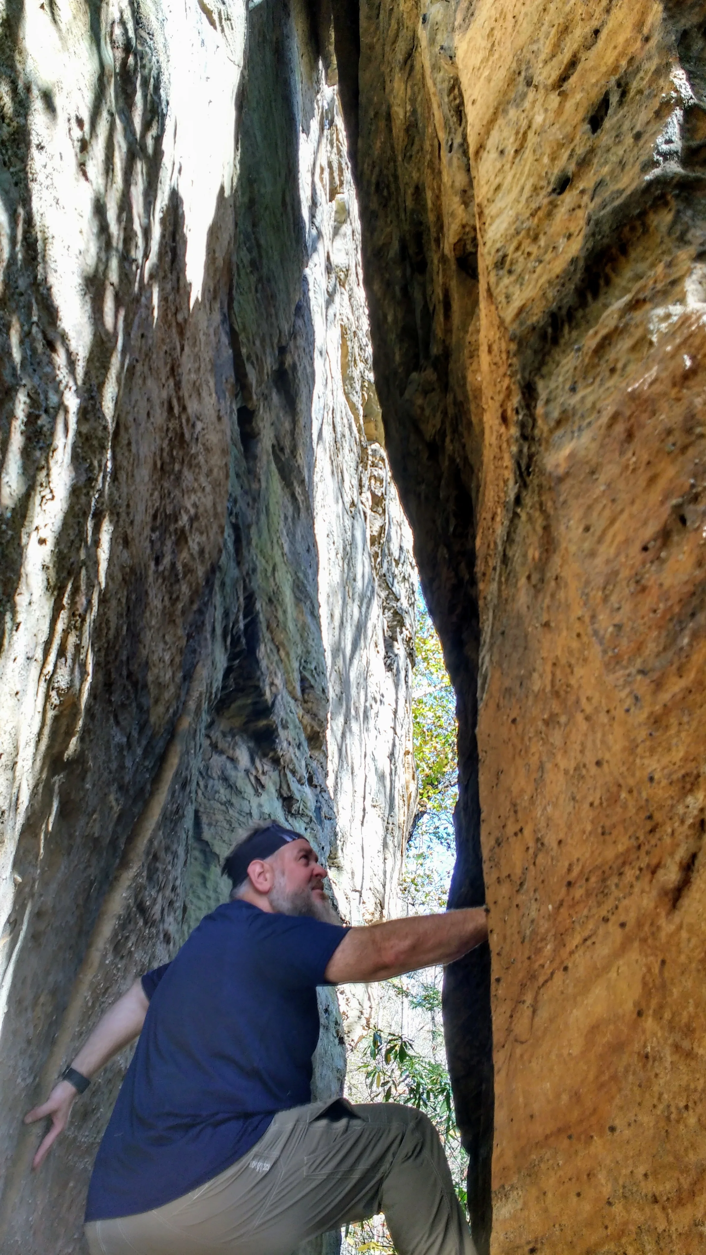 Dave 'freeclimbing' on Pebble Beach Trail