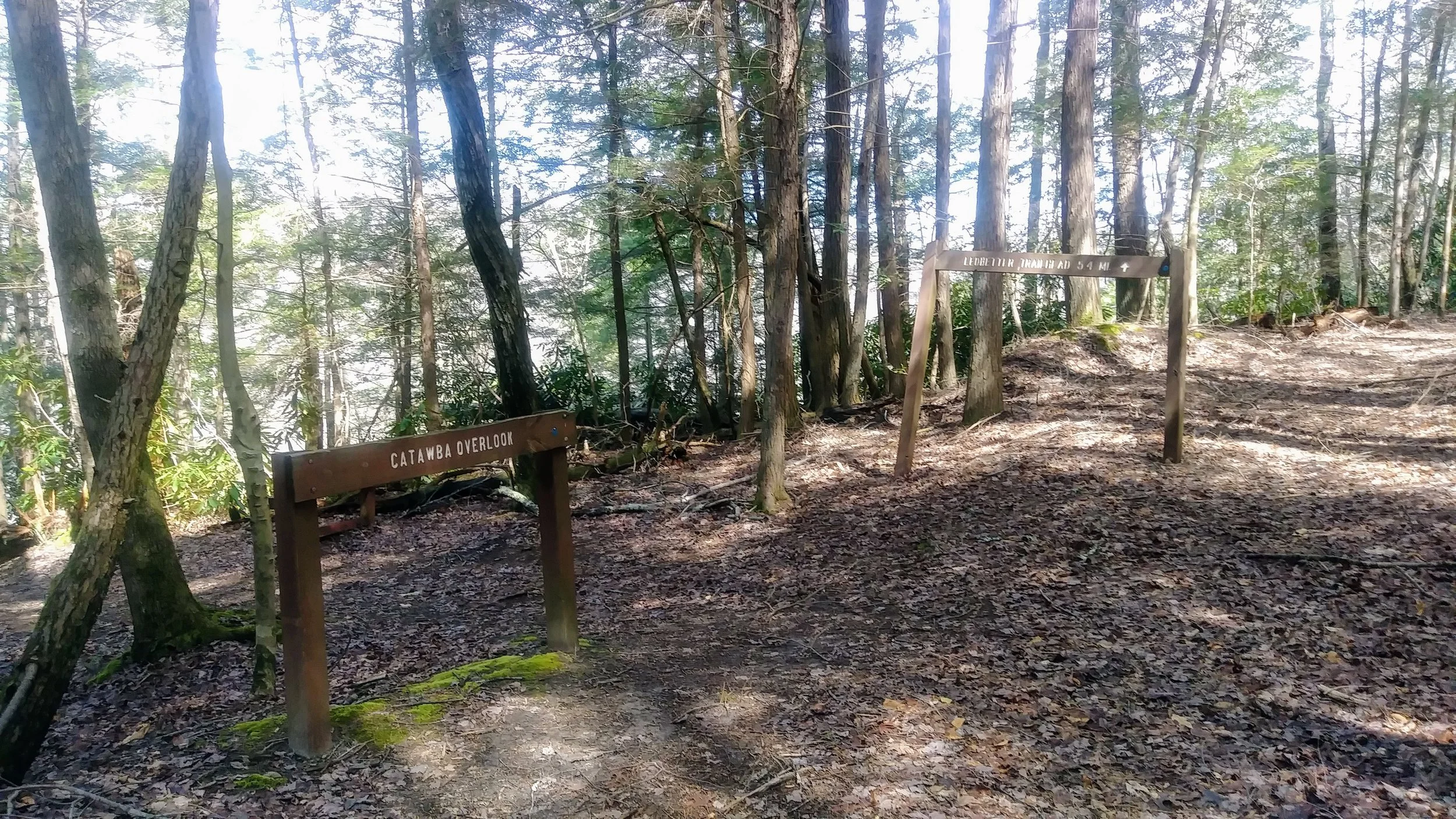 Trail signs at Catawba Overlook