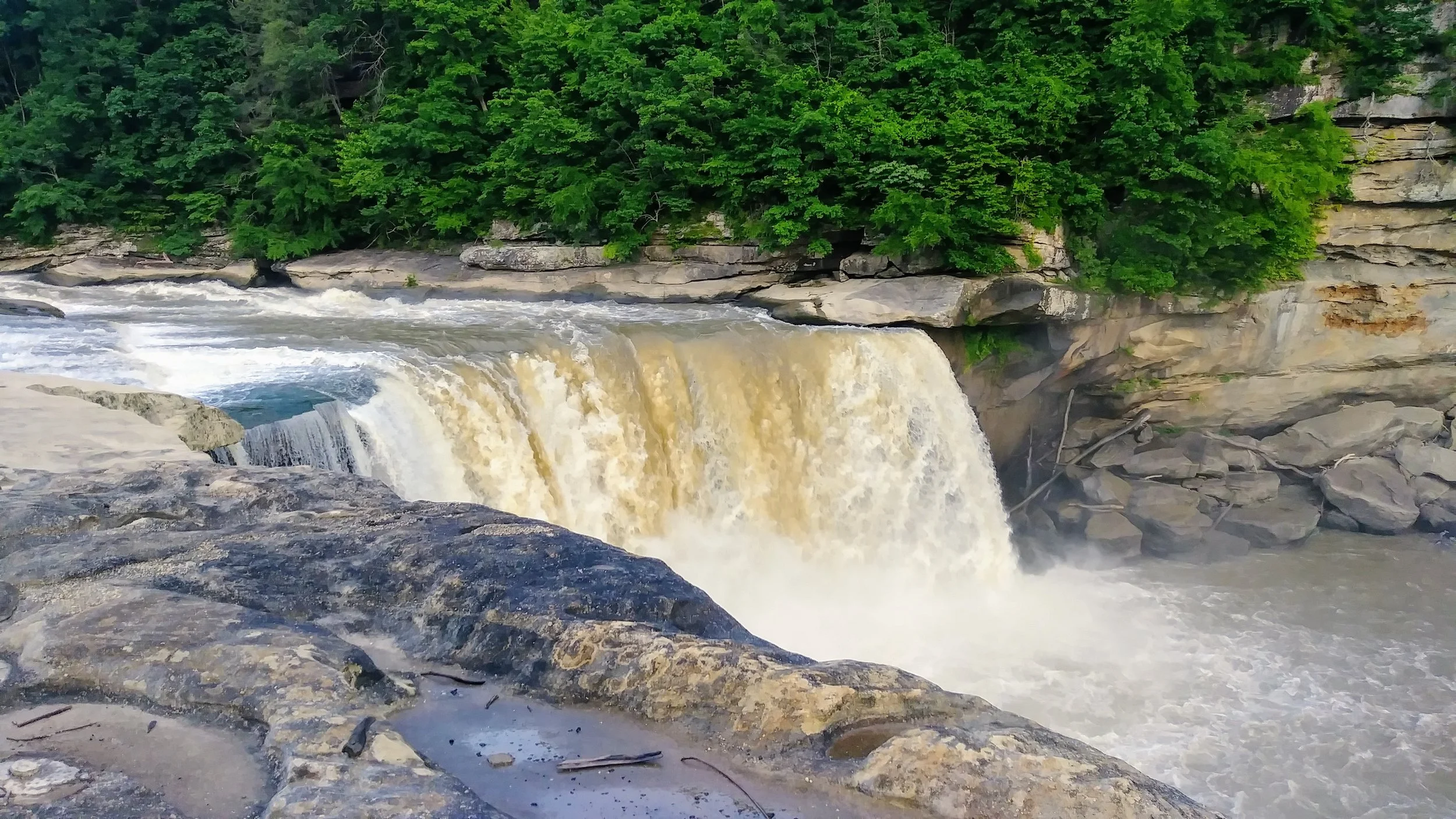 Cumberland Falls on a Summer morning