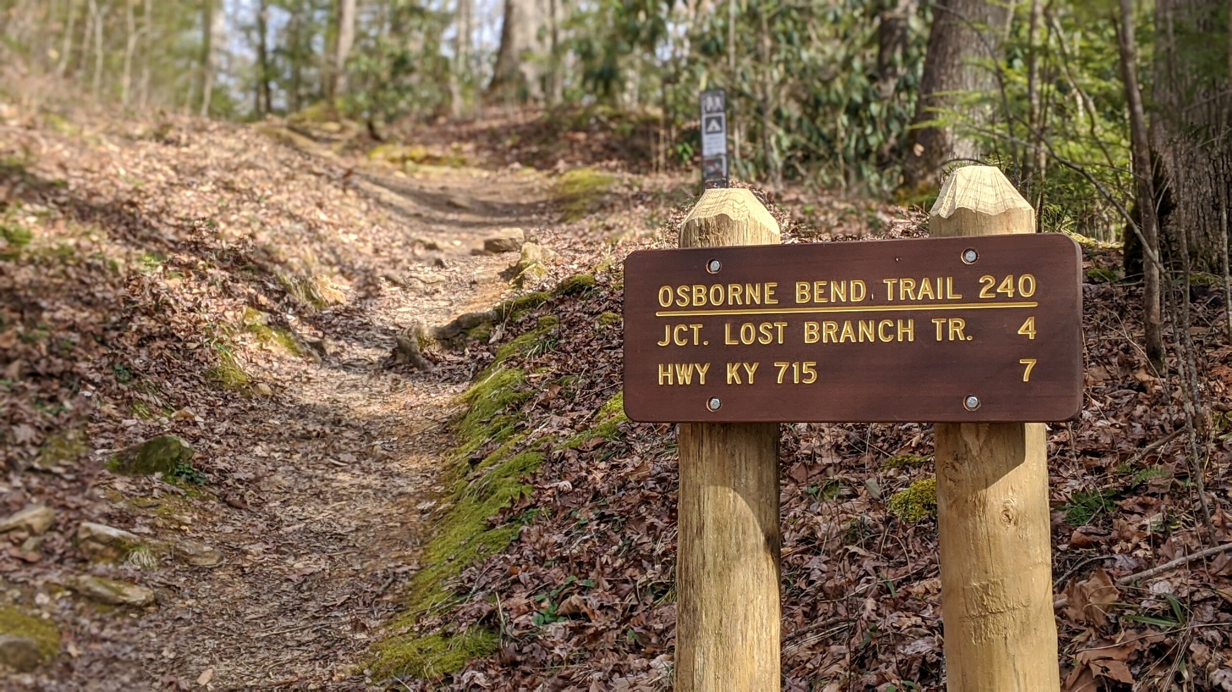 Osborne Bend Trail Sign - Kentucky Hiker Project.jpg