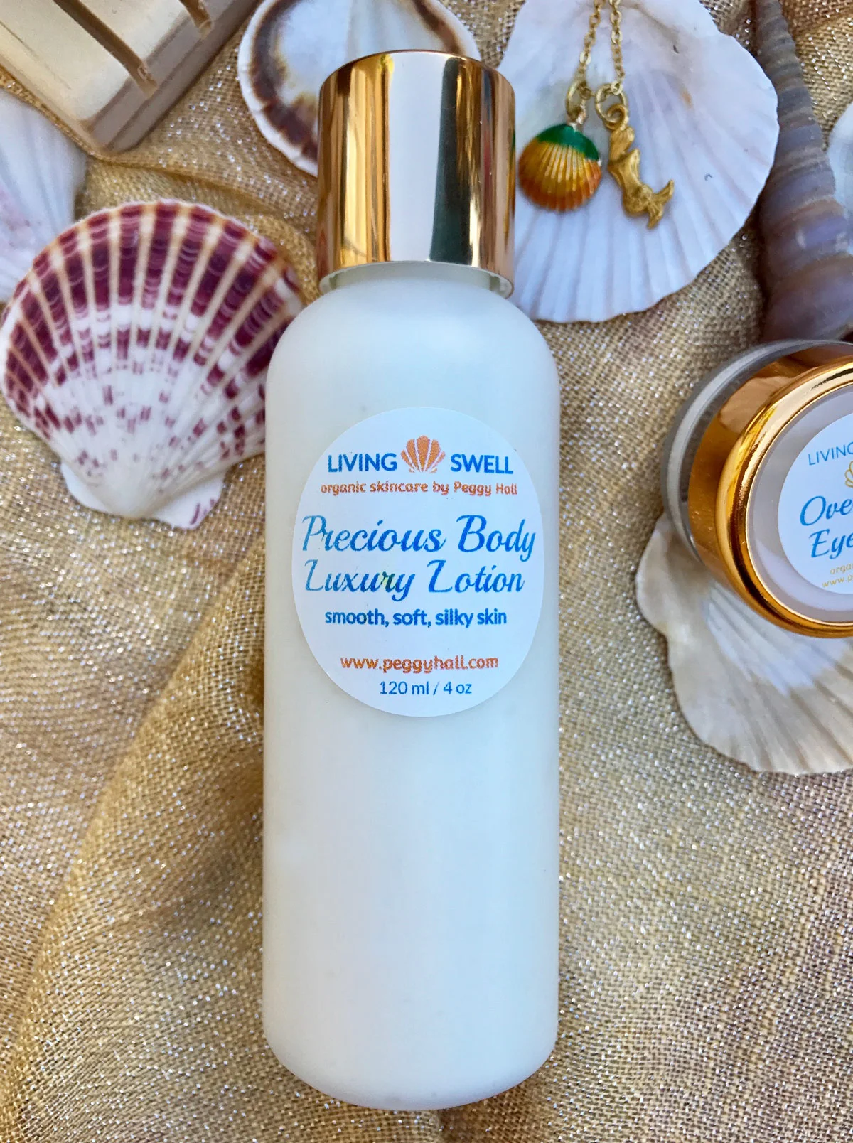 "I love the scent of this lotion, it's like a summer afternoon. So light and so uplifting" ~ Diane S., loyal customer