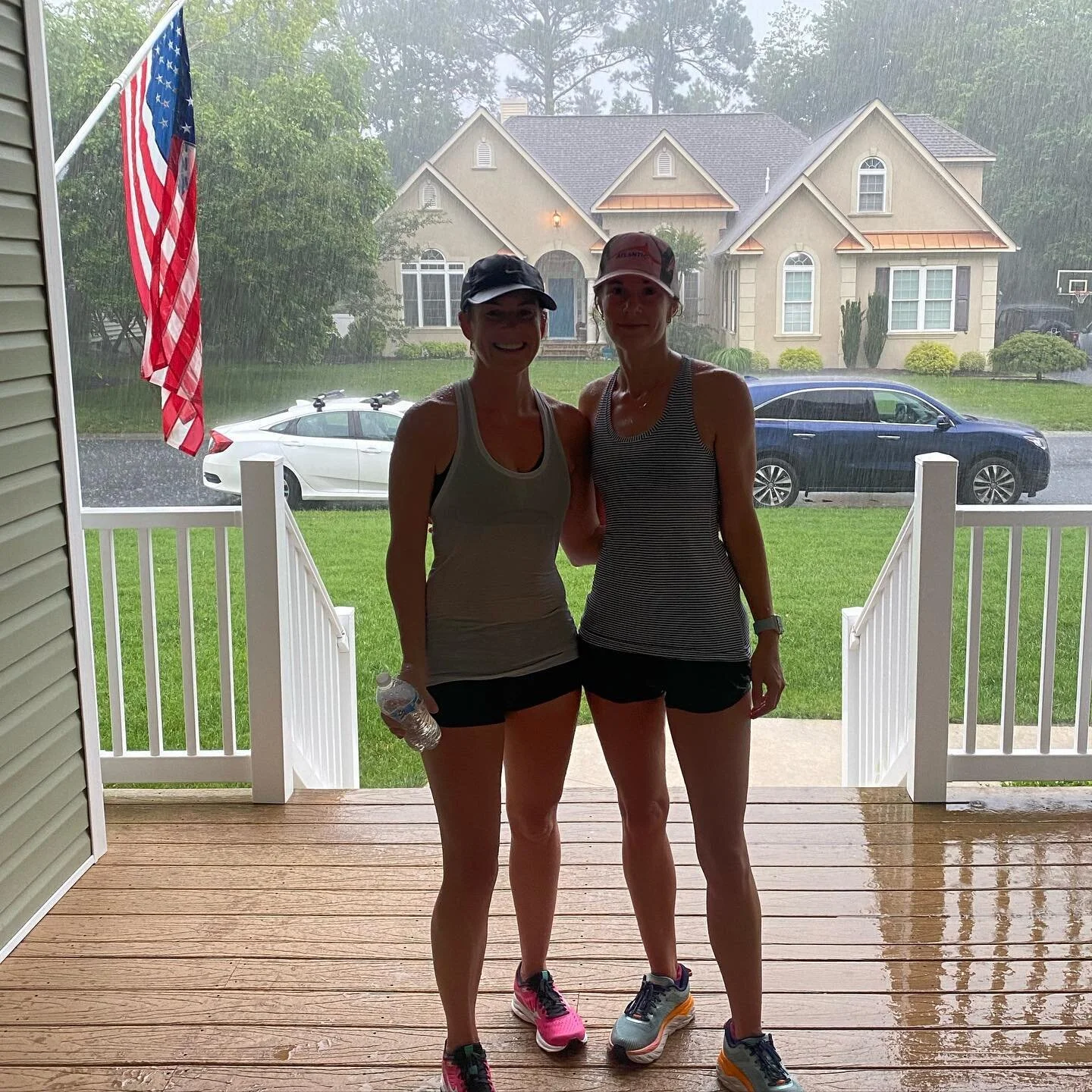 Take me back to glorious runs in the rain.... 
.
.
.
@pamelagoscenski #heatwave 🥵 #teamnuun #bostonbound #throwback