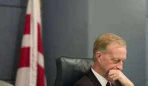 How The Washington Post Covers for a Top D.C. Official