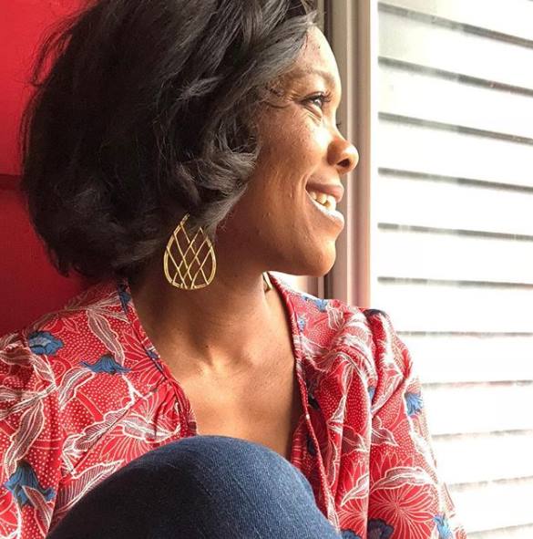 Fellow Ambassador Jeniene Diehl proves that sometimes, bold earrings are all you need. The Dhokra Teardrop Earrings look amazing with a patterned top. This photo won top prize one day in last year’s Ambassador Style Challenge! @jeniened
