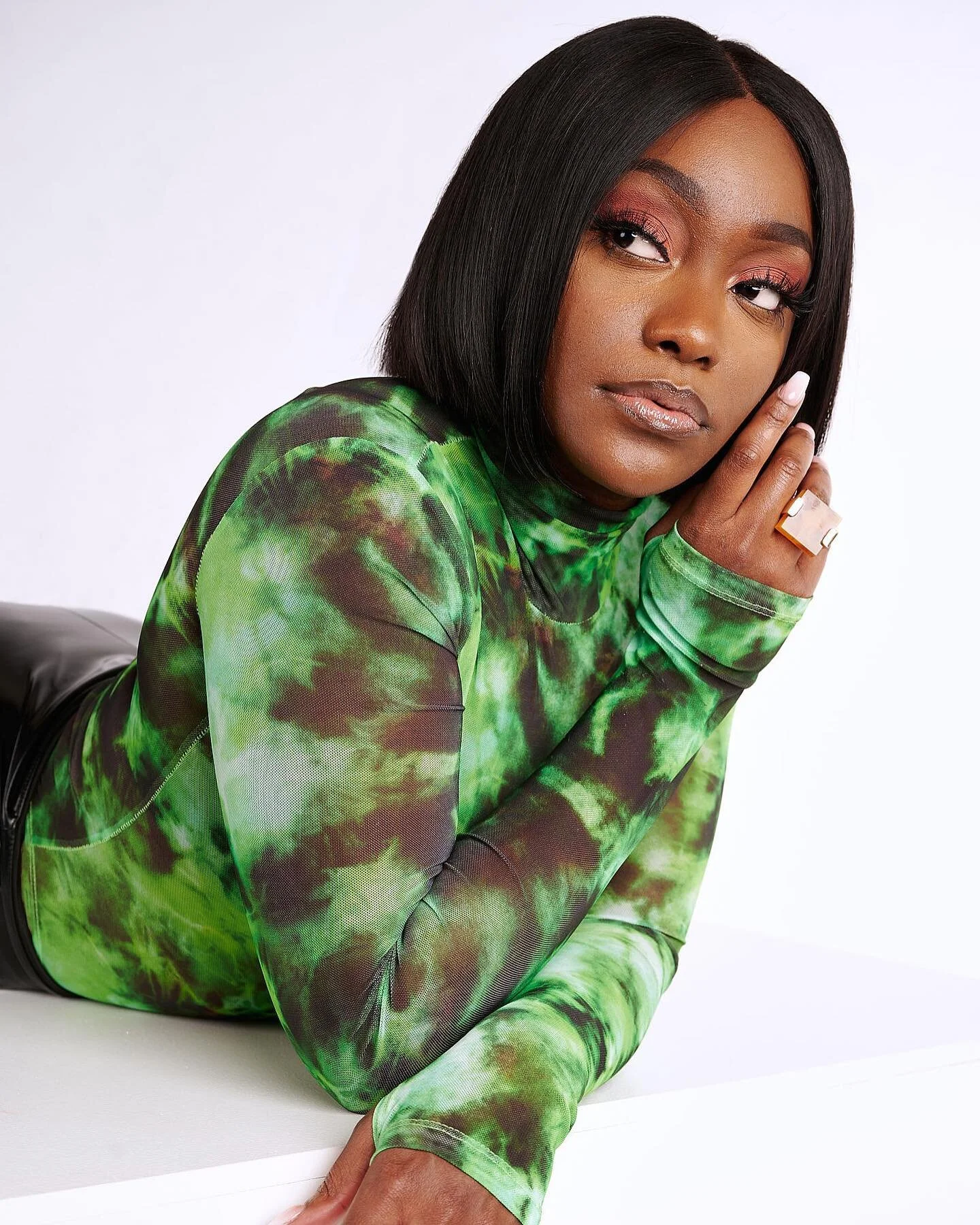 🐍
.
.
. 
📷: @dre.lamarphoto

#denverphotographer #coloradophotography #coloradospringsphotographer #egoofficial #softglam #blackinfluencers #leather #bobhaircut #blackgirlmagic #blackownedbusiness #blackblogger #coloradoblogger #denvercolorado