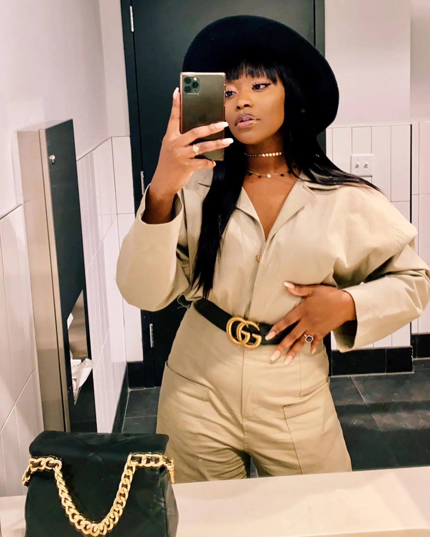 I know you love me, you don&rsquo;t have to act hard.