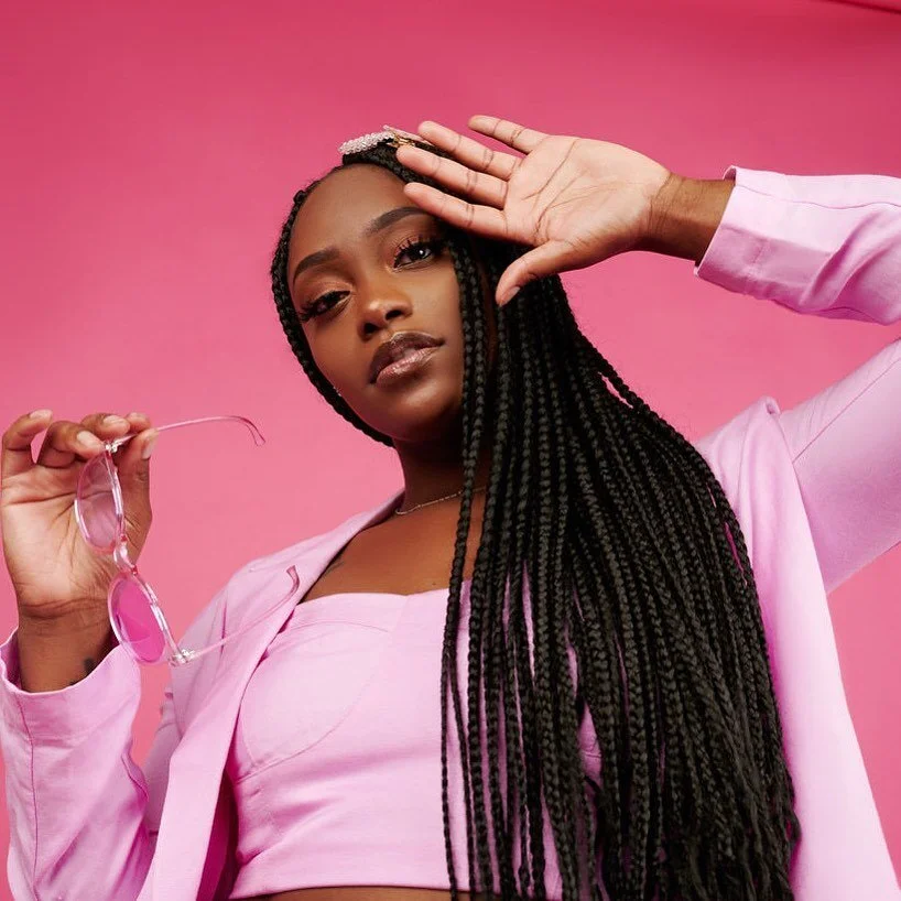 🌸🌸🌸
.
.
.
📸: @dre.lamarphoto 

#blackgirlmagic #blogger #blackbloggers #contentcreator #softglam #softglammakeup #interiordesign #blogger #vlog #denverblogger #denver #denvercolorado #colorado #photography #blackphotographers #blackbeauty #braids