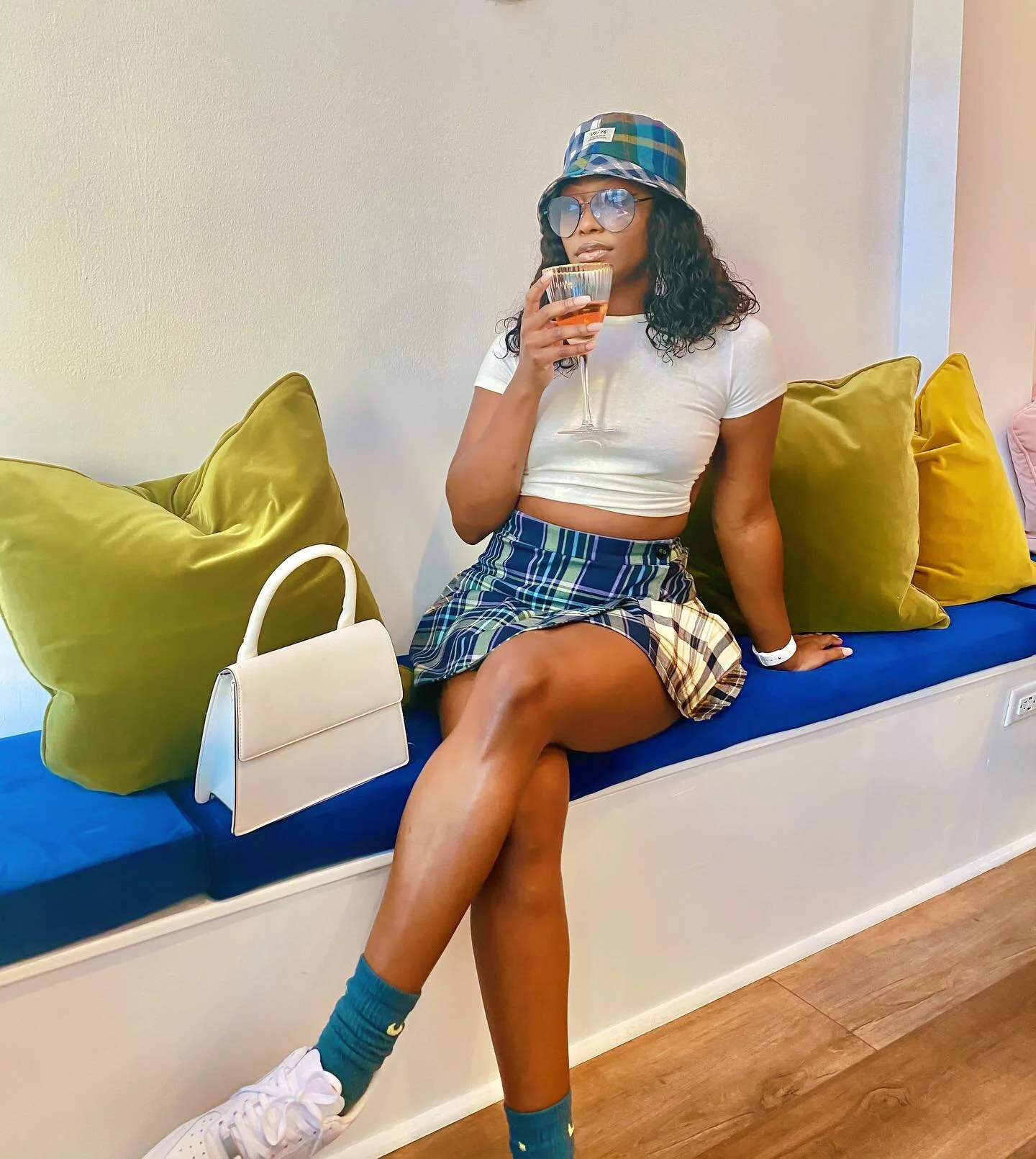 I got morals on Sundays sometimes on Wednesdays. Really it depends. 📰
.
.
.
#blackgirlmagic #blogger #blackbloggers #contentcreator #softglam #softglammakeup #interiordesign #blogger #vlog #denverblogger #nike #colorado #denvercolorado #compoundcomm