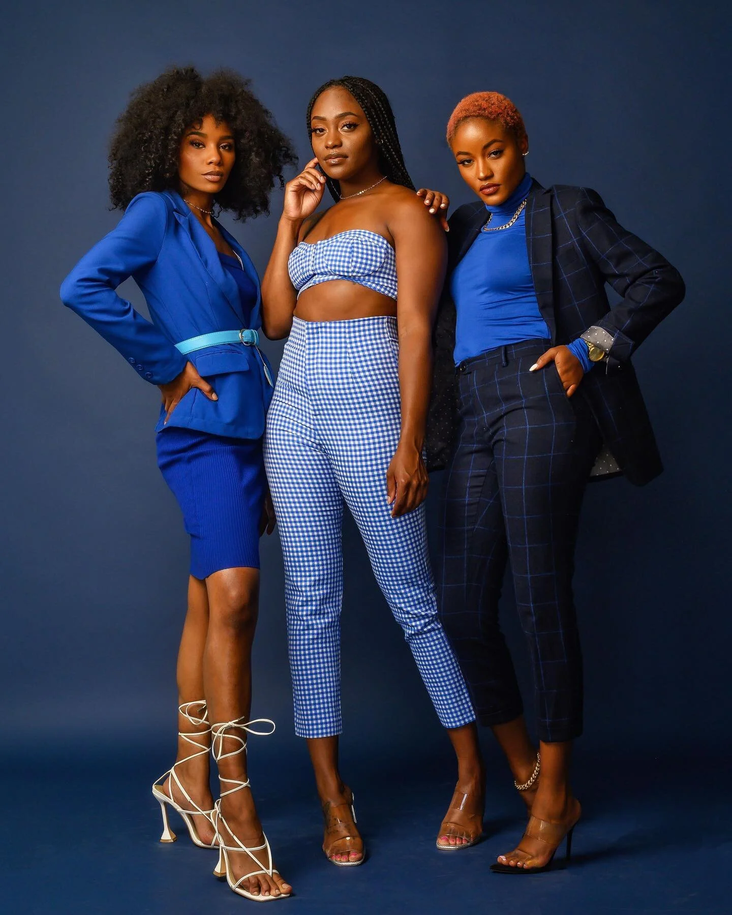 Stronger together. 🤞🏾
.
.
.
📸: @thefemaleshoota

#blackgirlmagic #blogger #blackbloggers #contentcreator #softglam #softglammakeup #interiordesign #blogger #vlog #denverblogger #denver #denvercolorado #colorado #photography #blackphotographers #bl