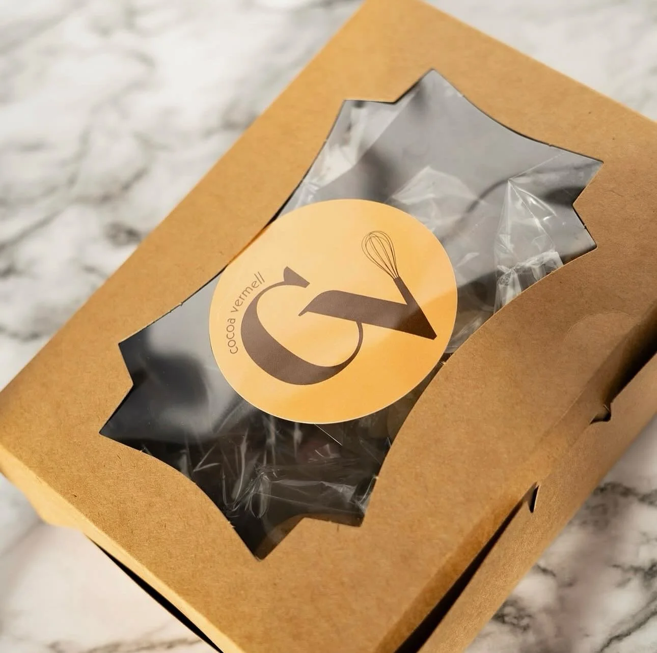 ✨ Sweet design for a sweeter brand! @cocoa.vermell &mdash;where every bite is as beautiful as the visuals. From freshly baked cookies to fresh logos, this company has it all. #BakeryBranding #GraphicDesign #VisualIdentity #SweetDesigns