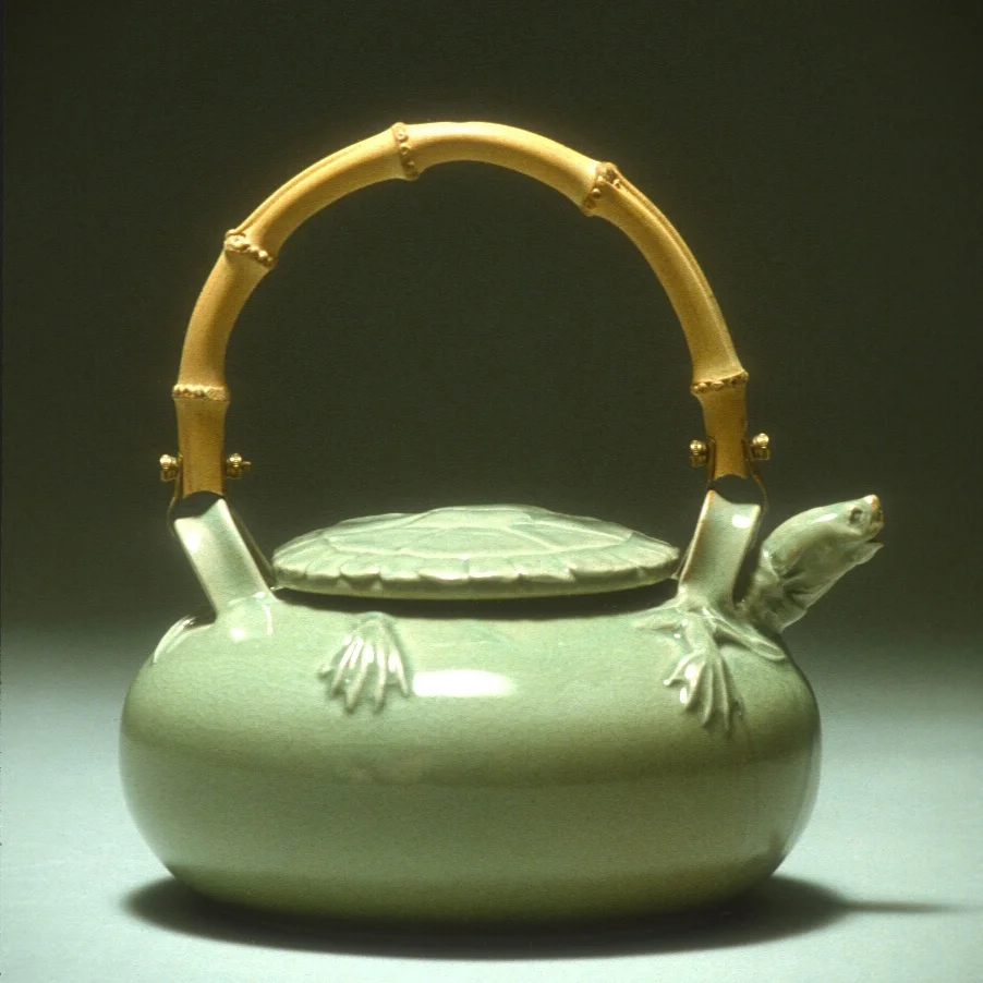  Turtle teapot 