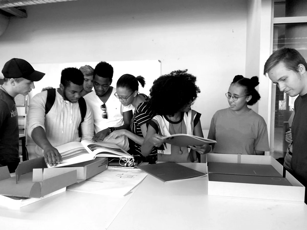 Glenn-Murcutt-folio-University-of-Technology-Science-Namibia-bw.jpg