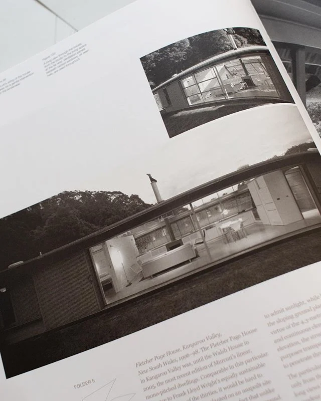 Fletcher Page House, Kangaroo Valley, NSW, 1998.
.
.
.
.
.
.
.
.
#glennmurcutt #glennmurcuttmasterclass #architecture #architecturelovers #australianarchitecture #archidaily #design #designinspiration #book #glennmurcuttfolio #touchtheearthlightly #a