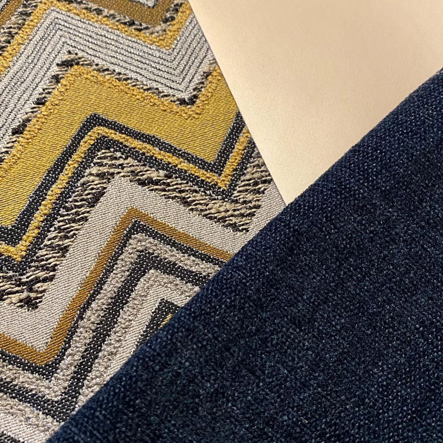 New project, new vibes! This client isn&rsquo;t afraid of a bold pattern and I&rsquo;m loving it!
#neilghoshdesign #losangelesinteriors #losangelesinteriordesign #la #losangeles  #luxuryinteriors #interiors #interiordesign #happy #fun #pattern #lalif