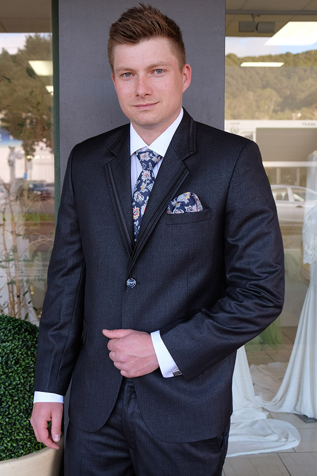 Jordan Navy dinner suit[1].jpg