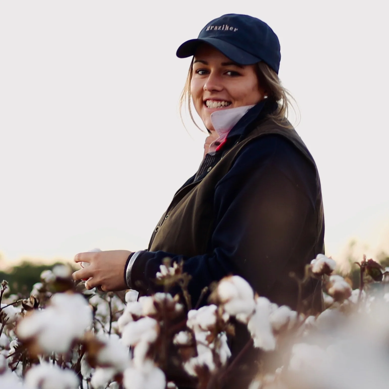 EMMA CROSS PHOTOGRAPHER & PRODUCTION MANAGER I'm an audio-visual production manager in Victoria. When I'm not managing events, I'm on the road travelling far and wide to capture in photographs my love for the land and the people who live there. Instagram