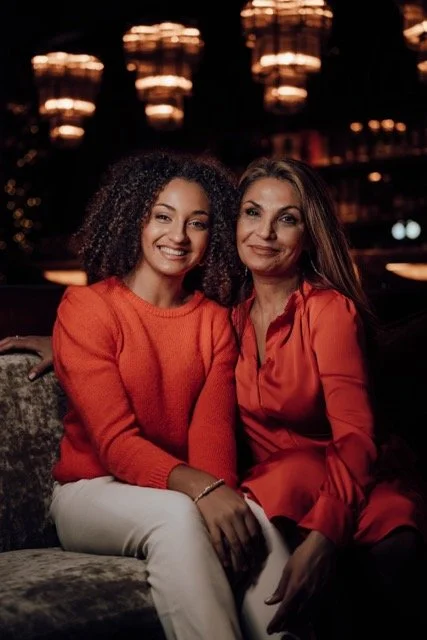 Familiefotograaf Antwerpen Mechelen - gezin tijdens ontspannen fotoshoot
