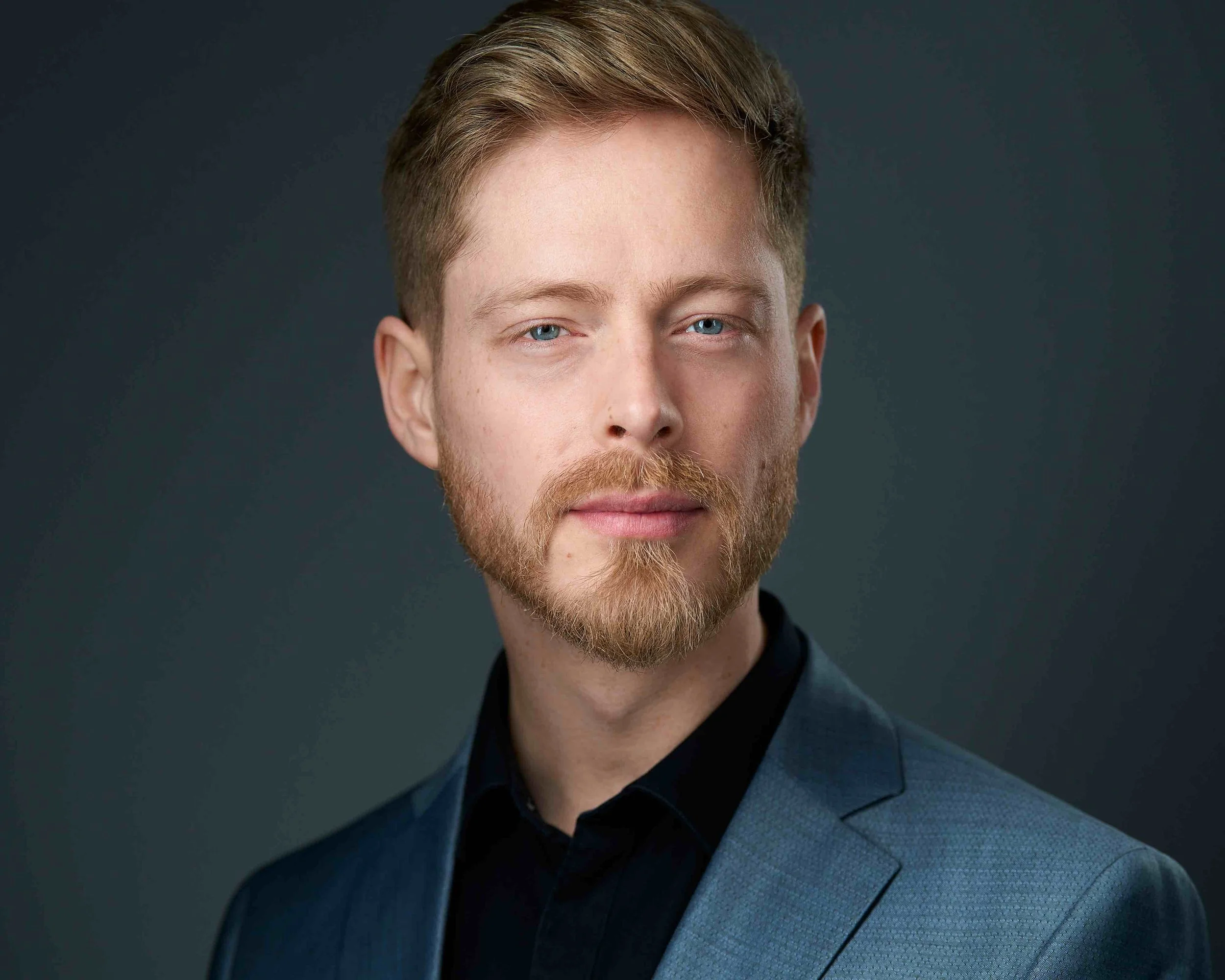 bedrijfsfotografie-antwerpen-headshots-linkedin-professioneel00004.jpeg