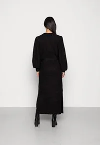 Amara black 2.jpg