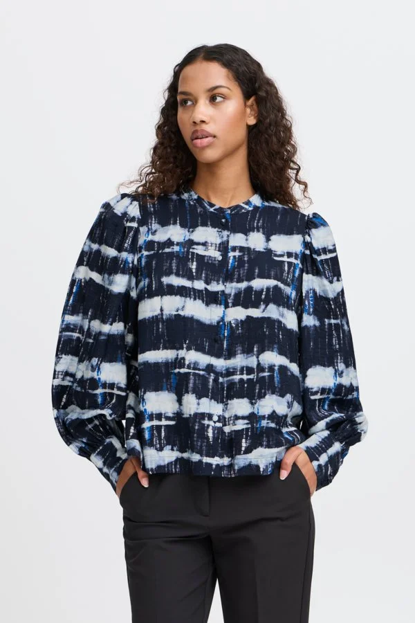 Variel longsleeve 6.jpg