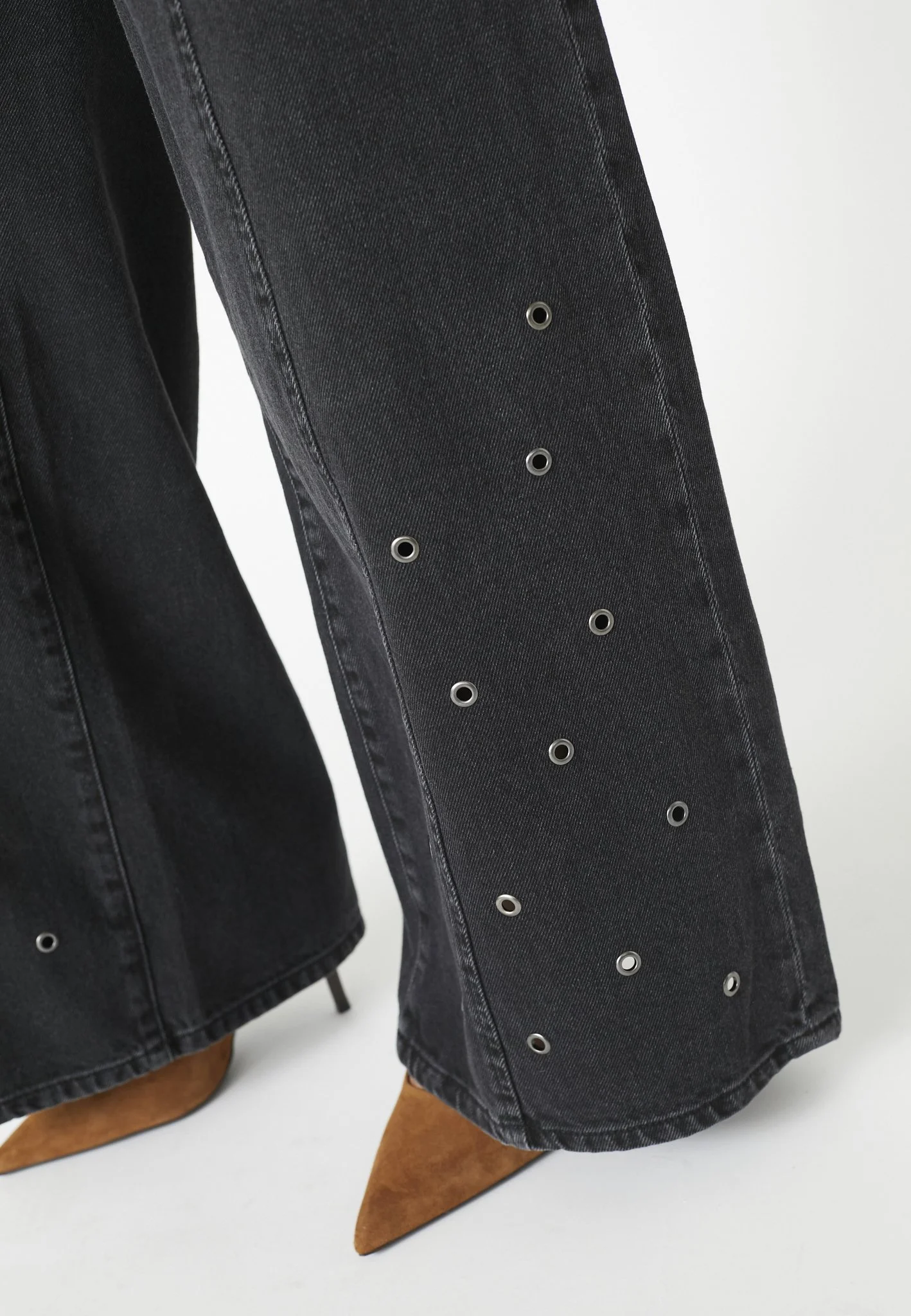 Eyelet wide jeans 6.jpeg