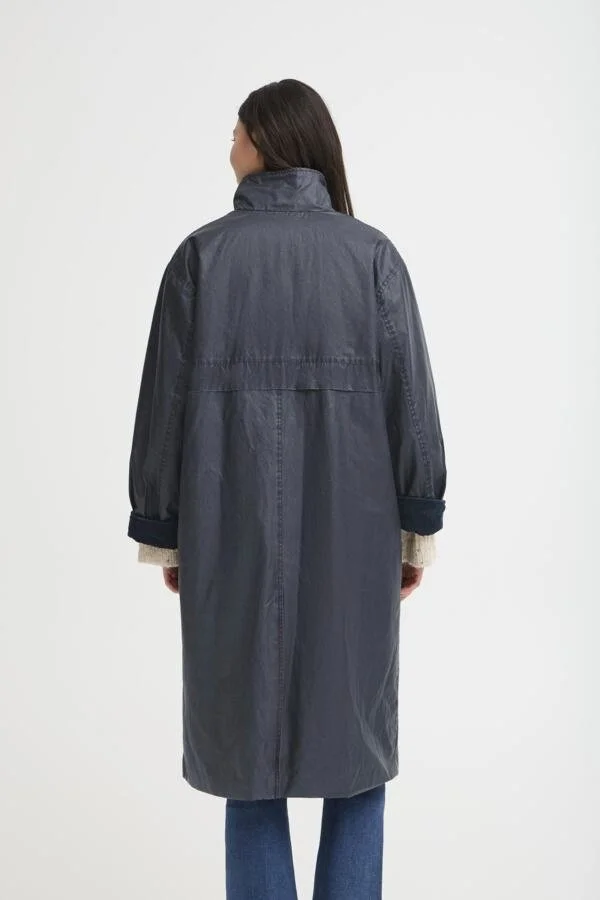 Ganilo jacket 3.jpg