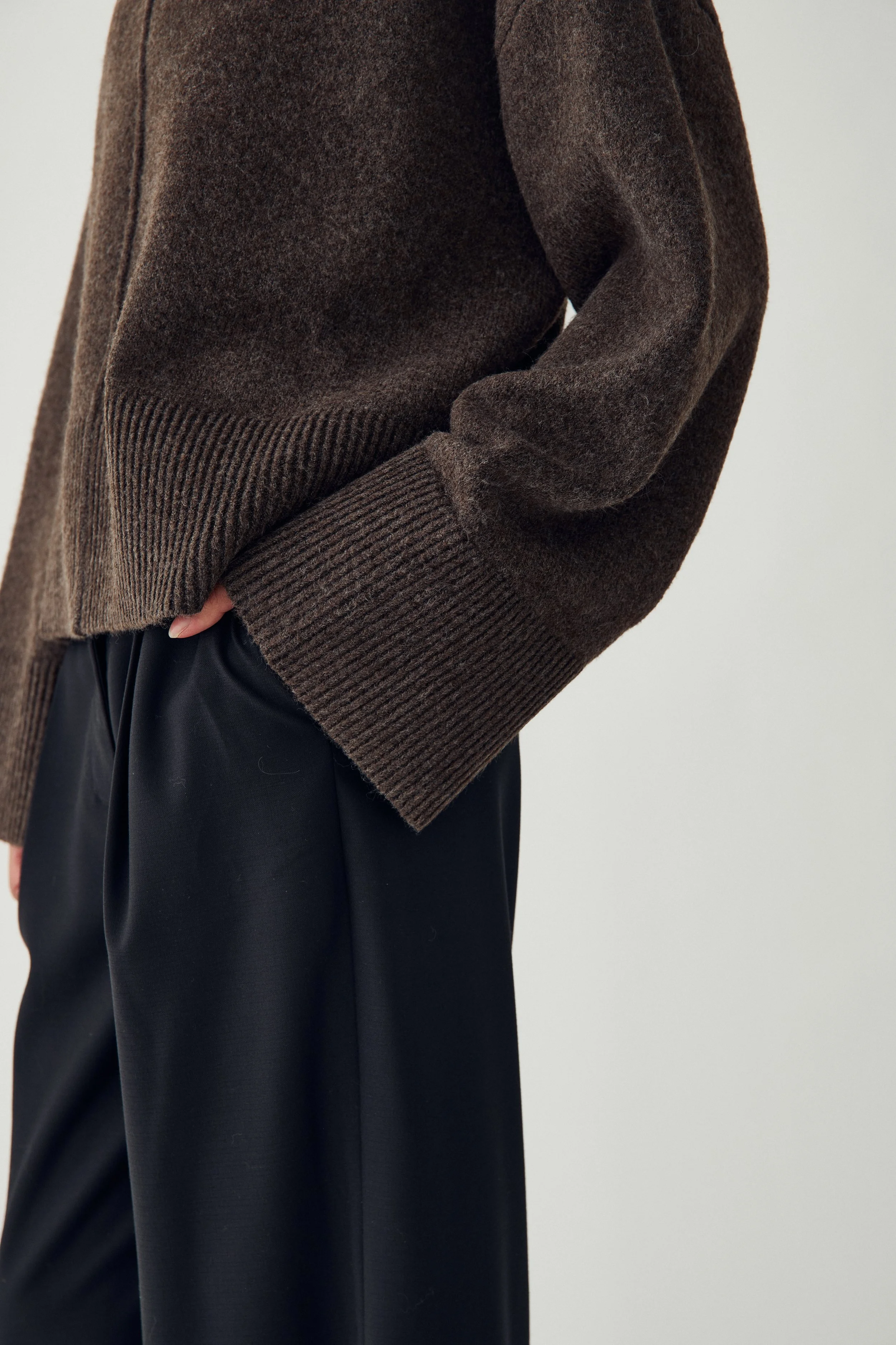 N-Maidie Knit Chocolate Melange 8.jpg