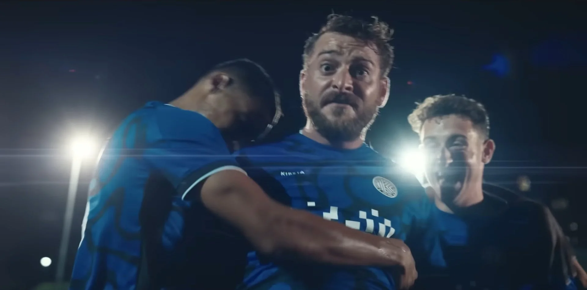 VS--YouTube-PUB2023-TrouvezlebonsportIDecathlon-0’07” (1).jpg