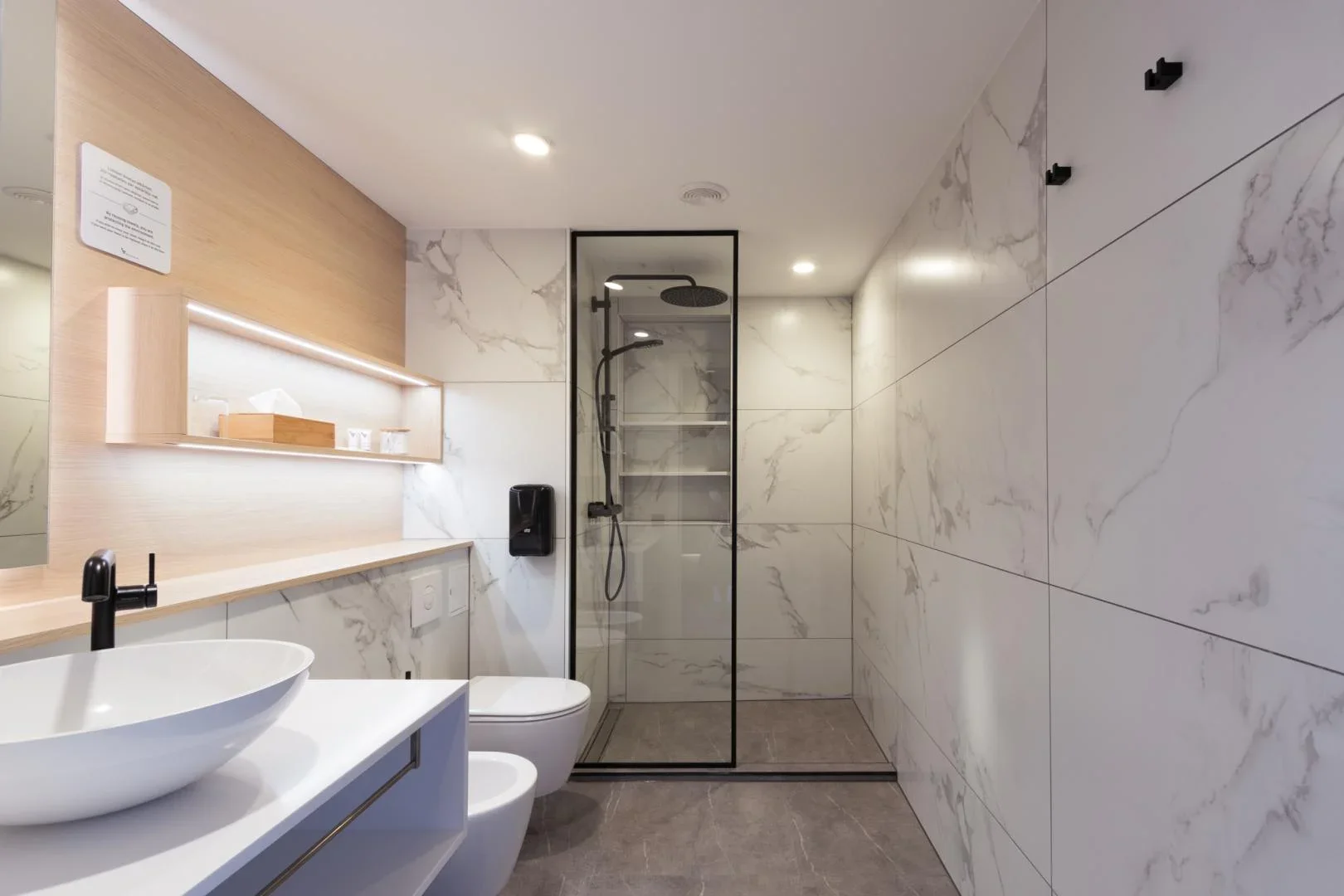 Junior Suite 07.webp