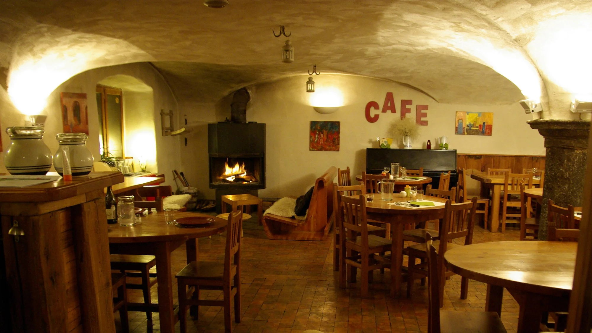 baita-salle-resto.jpg