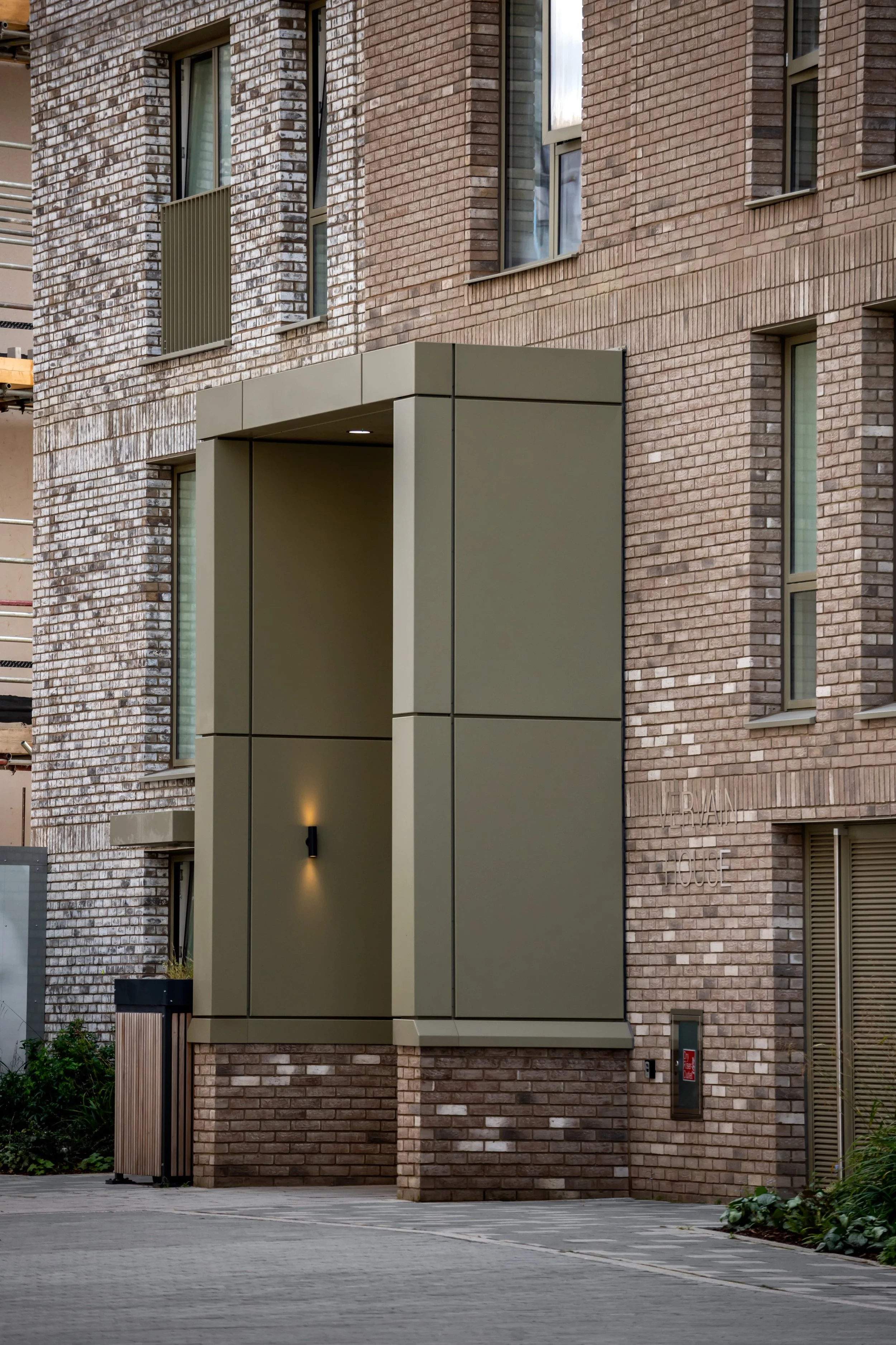 3 - Friary Park Blocks B1 & B4 - OCL London - Photography © Theo Tzia Architectural Photographer.jpg