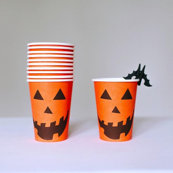 halloween-part-paper-plate-pumpkin-cups_grande.jpg