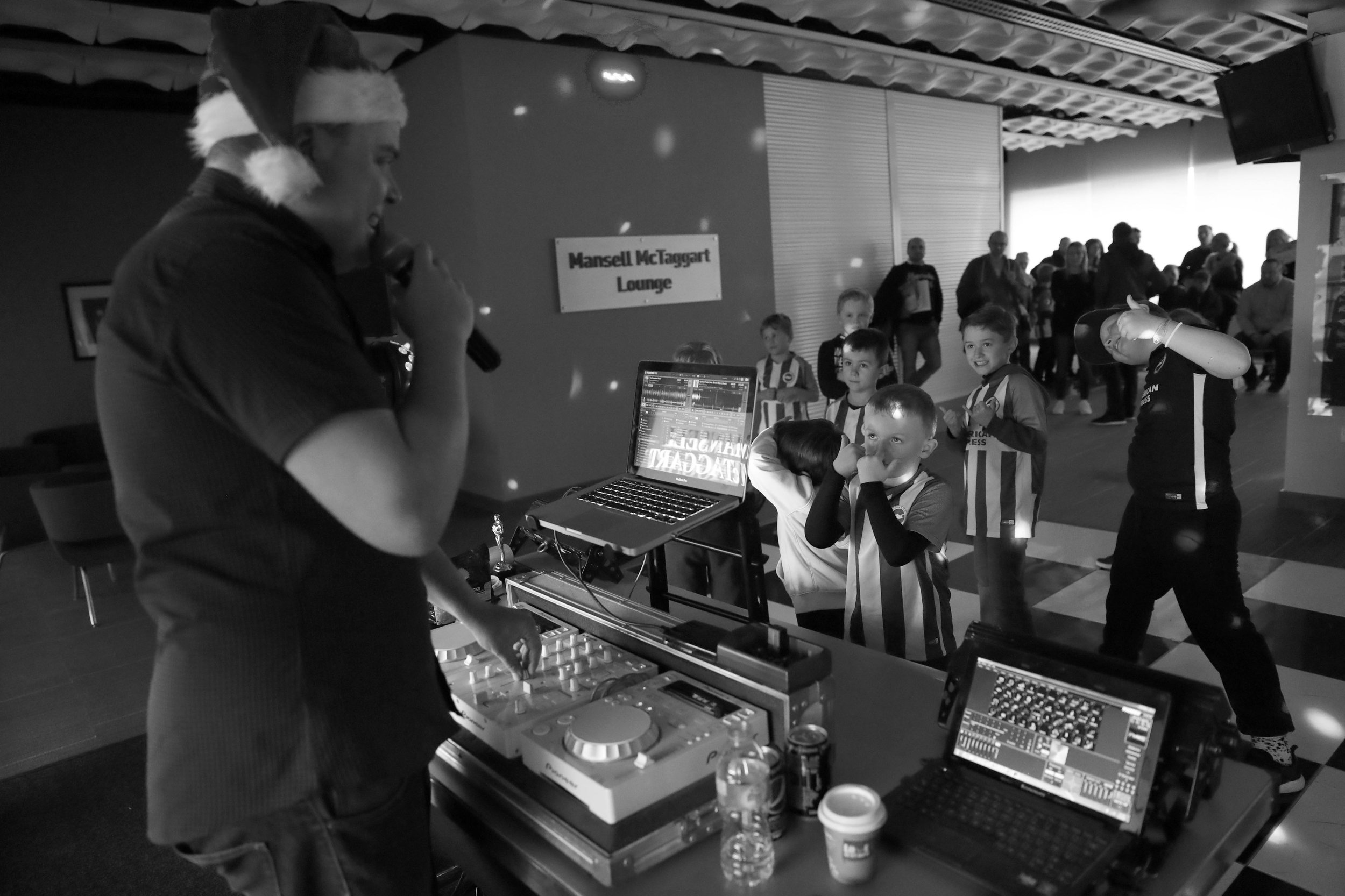 Young Seagulls Christmas Party-6.jpg