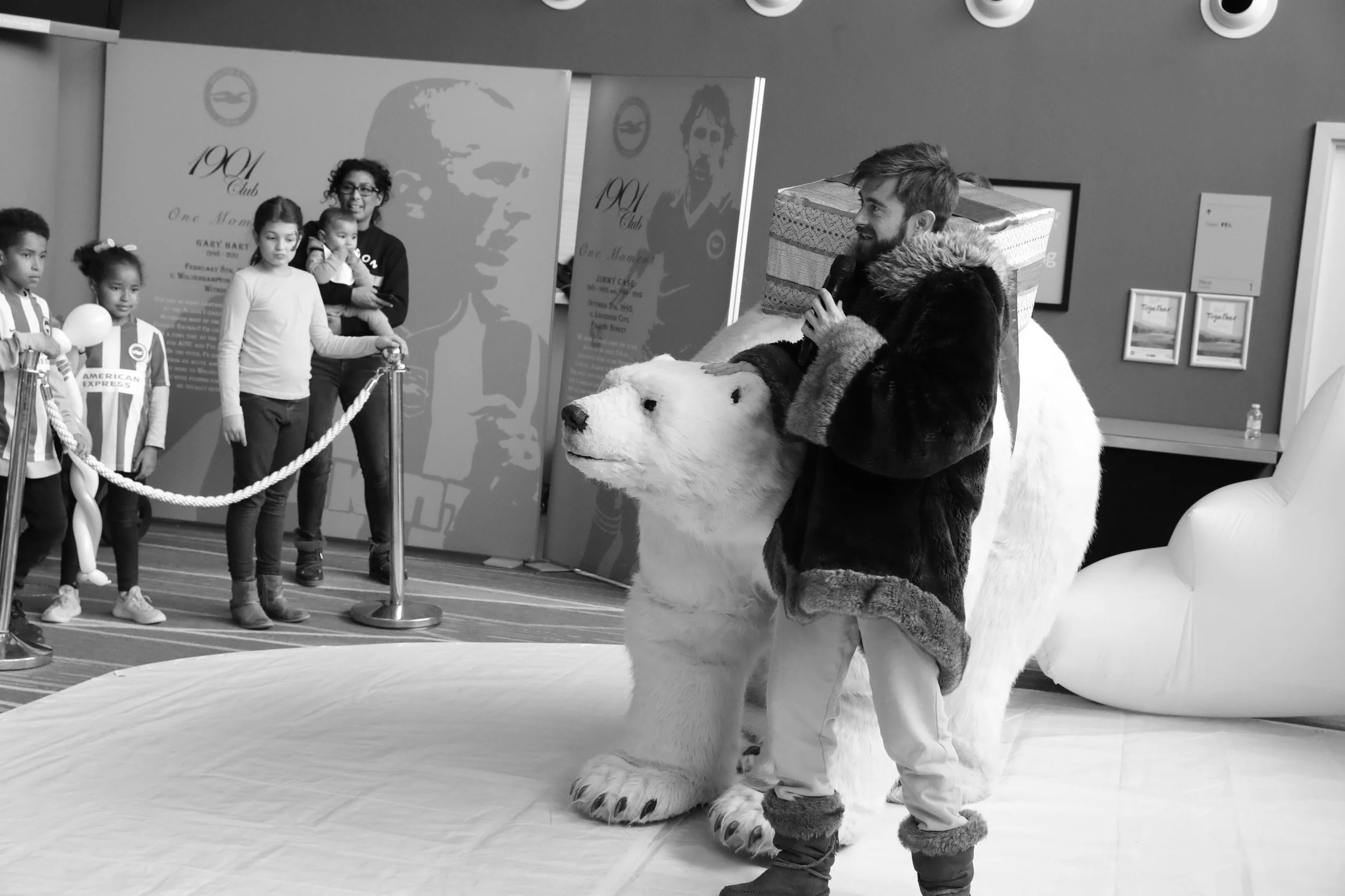 Young Seagulls Christmas Party-11.jpg