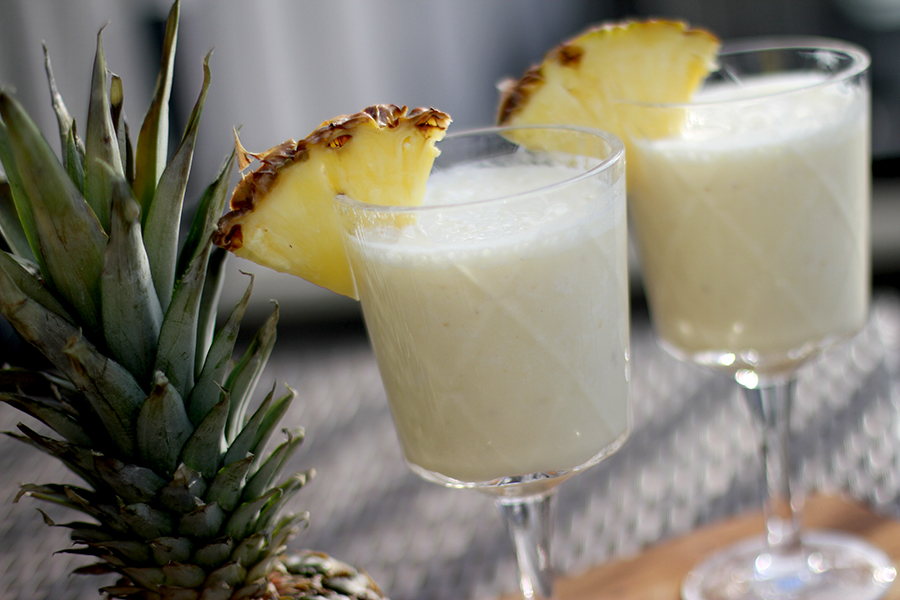 Piña colada smoothie