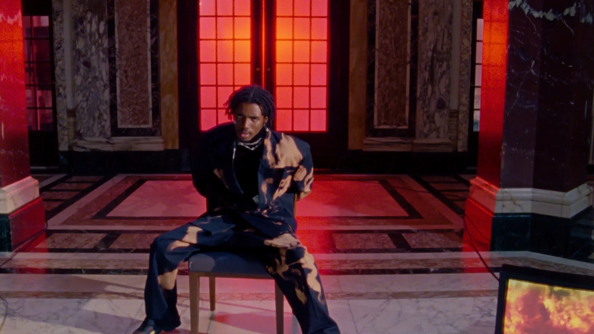 RIMON - focu$ - Youtube v1.00_02_05_03.Still014.jpg