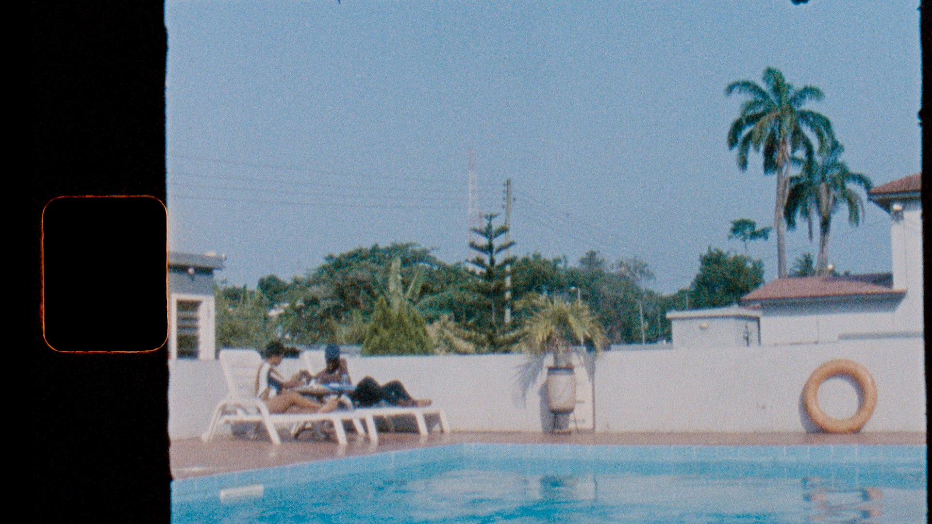 Sequence 06.00_17_34_10.Still019.jpg