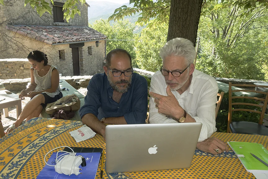 Mentor Lyle Rexer in a one-one portfolio review with a student during The Photography Master Retreat 2015.