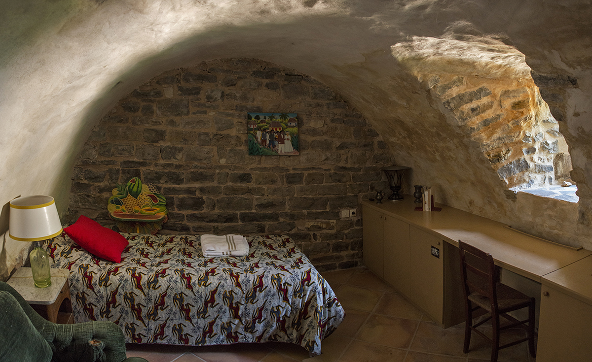 Esparon_Daniel Mareil_Esparondaniel_house_01.jpg