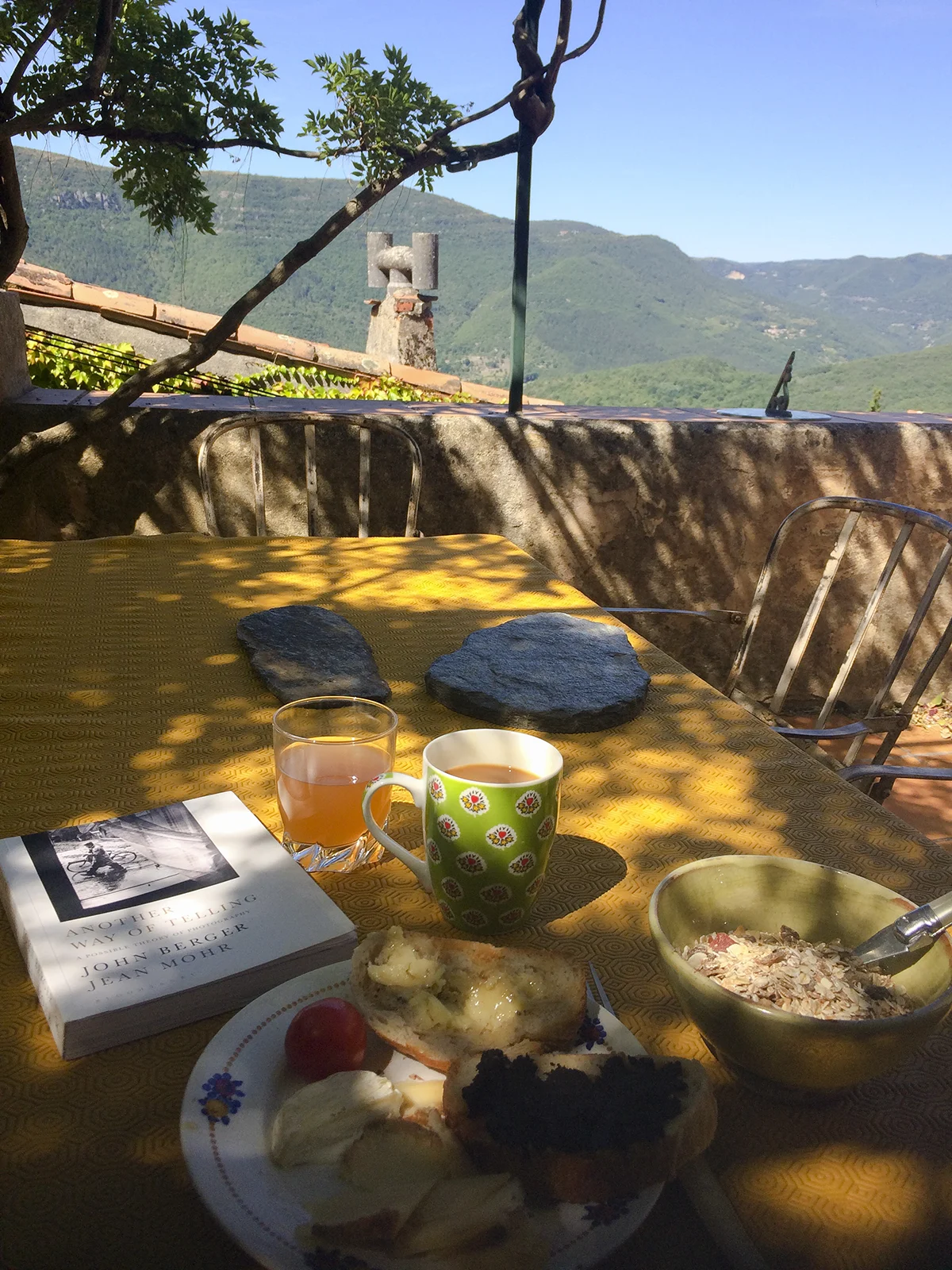 Breakfast on the rearrace