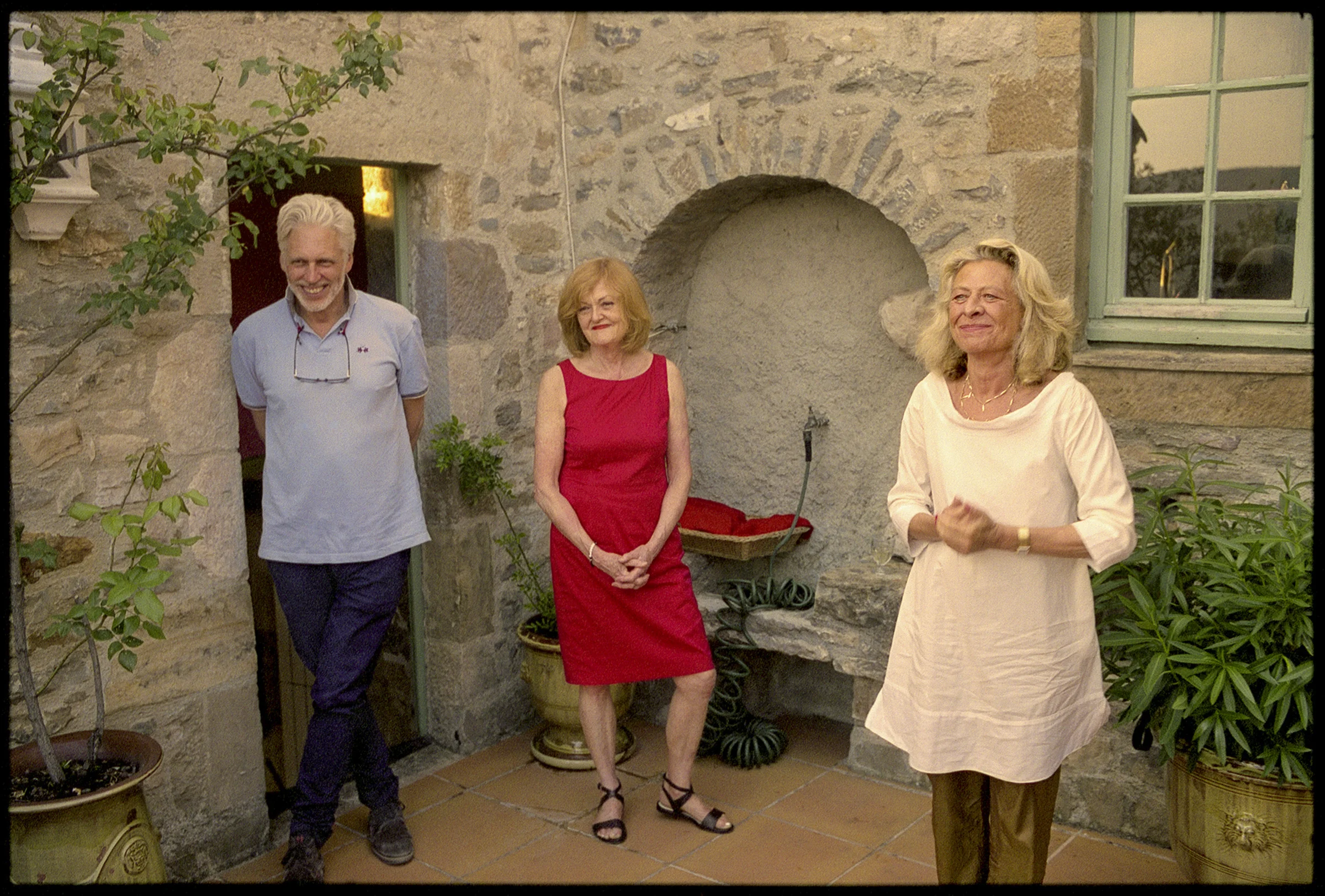 The 3 Mentors, Lyle Rexer, Elisabeth Biondi and Martine Fougeron announce the winners of the Instagram contest