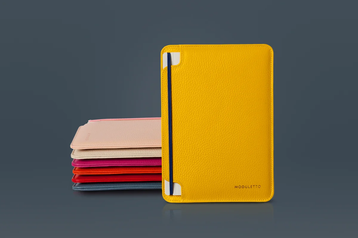 MODULETTO_Leather_Sleeve_1200x800.jpg