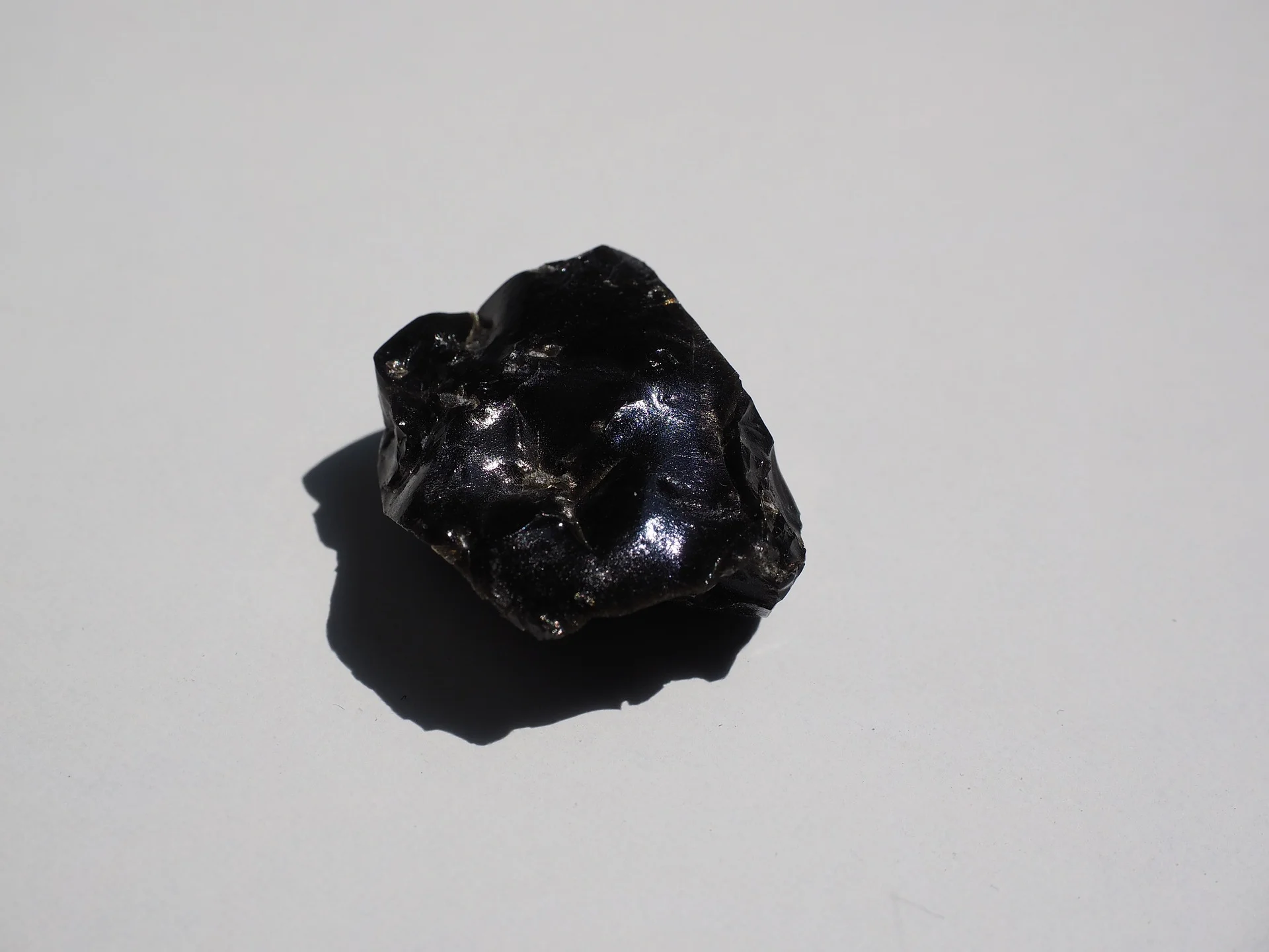 obsidian-505336_1920.jpg
