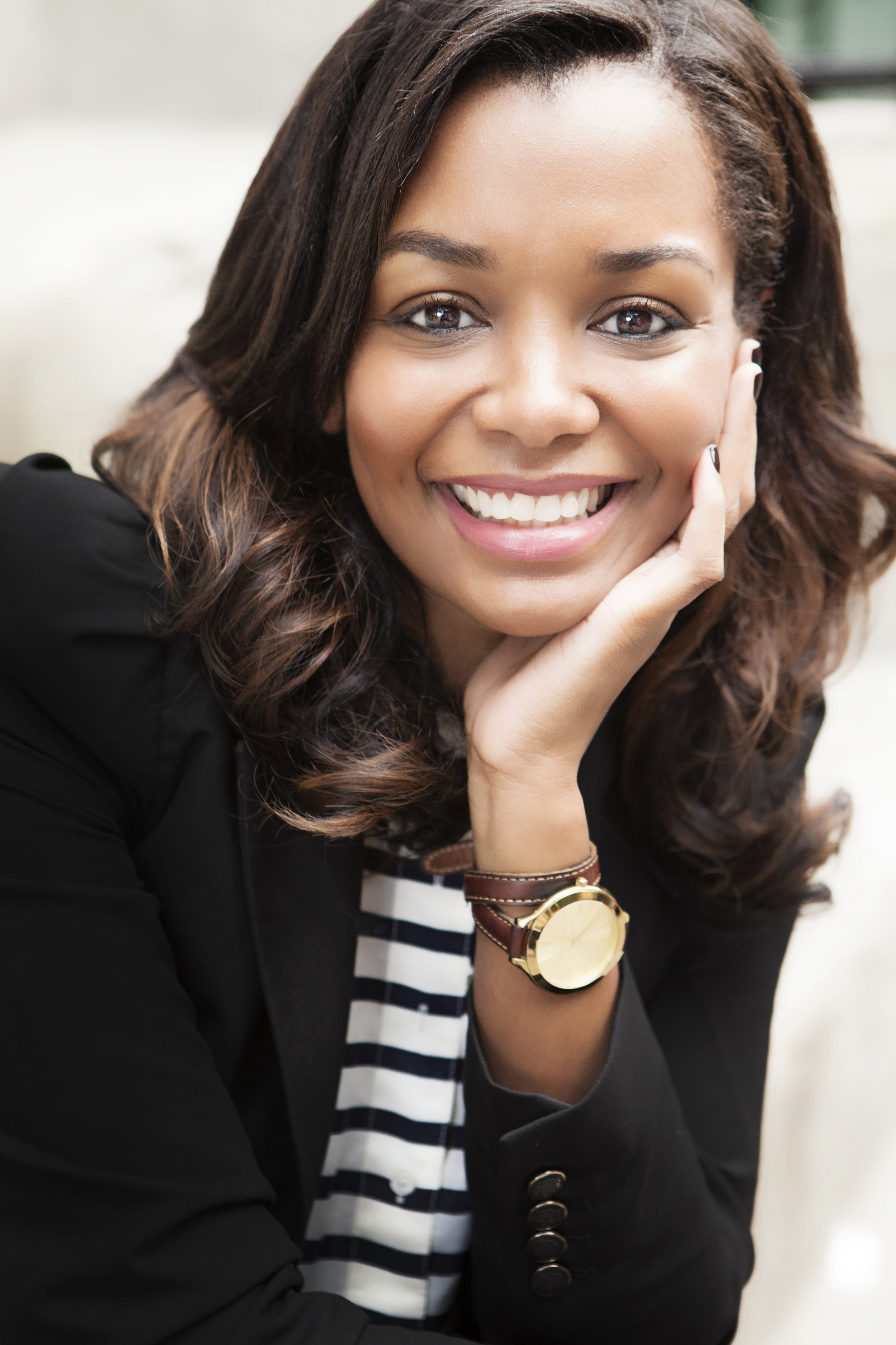 Jihan Thompson Jihan Thompson is the co-founder and CEO of Swivel Beauty. Prior to launching Swivel Beauty, Jihan spent a decade as a magazine editor at top women’s magazines, including Oprah Magazine , Marie Claire , and Glamour . Now, she's committed to making sure black women have the beauty experience they deserve.