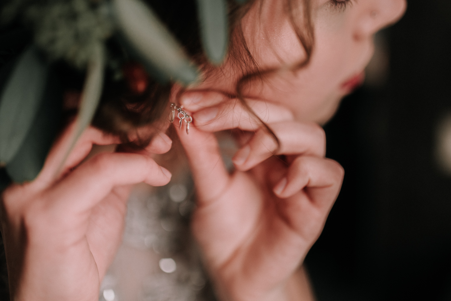 Bryden Giving Photographer, Minnesota, Destination Wedding Photographer, Christmas, Nordic, Holidays, Saint Paul, Wedding Photographer, Twin Cities