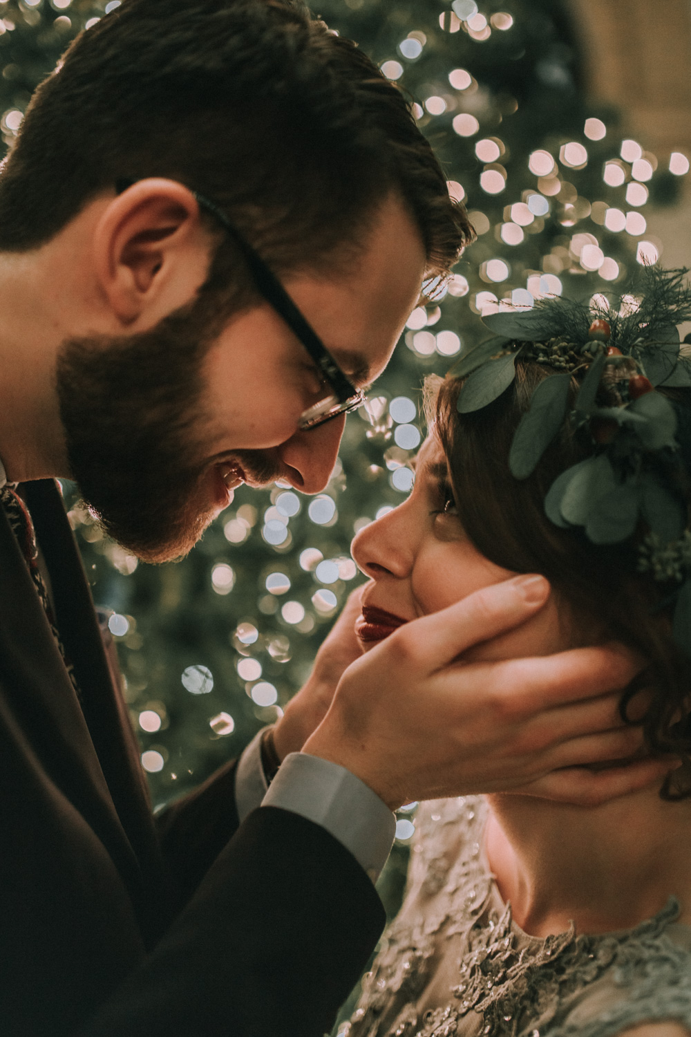 Bryden Giving Photographer, Minnesota, Destination Wedding Photographer, Christmas, Nordic, Holidays, Saint Paul, Wedding Photographer, Twin Cities