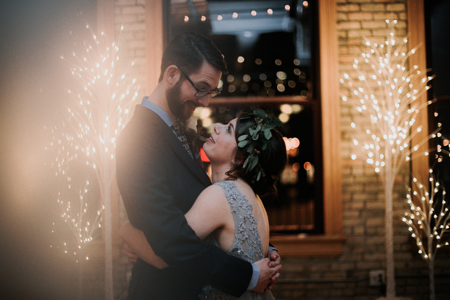 Bryden Giving Photographer, Minnesota, Destination Wedding Photographer, Christmas, Nordic, Holidays, Saint Paul, Wedding Photographer, Twin Cities