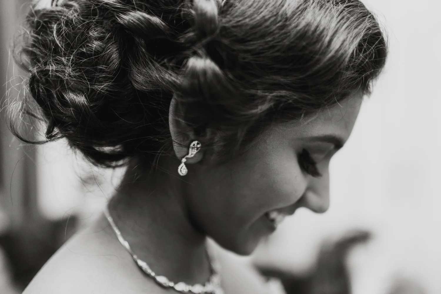 Bryden Giving Photographer-Wedding Photographer-Minneapolis-Minnesota-Saint Paul-Lifestyle-Twin Cities-Two Weddings-Indian Wedding-Hindu Wedding-Multicultural Wedding-Lumber Exchange Event Center