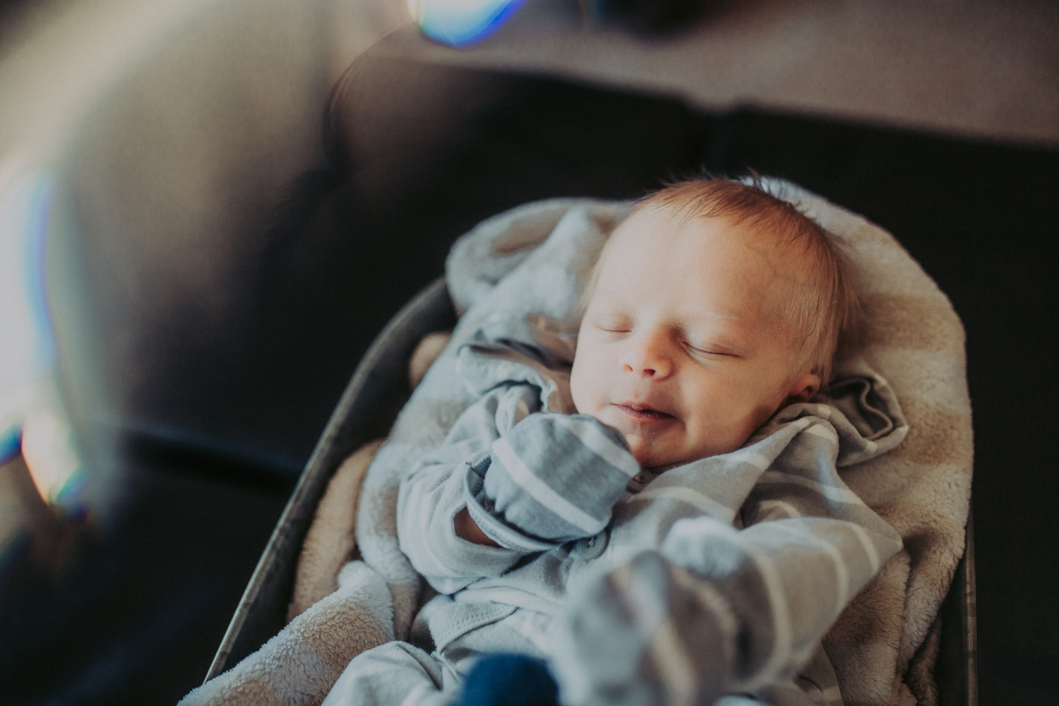 Bryden Giving Photographer-Wedding Photographer-Minneapolis-Minnesota-Saint Paul-Lifestyle-Twin Cities-Family Session-Destination Wedding Photographer-Home