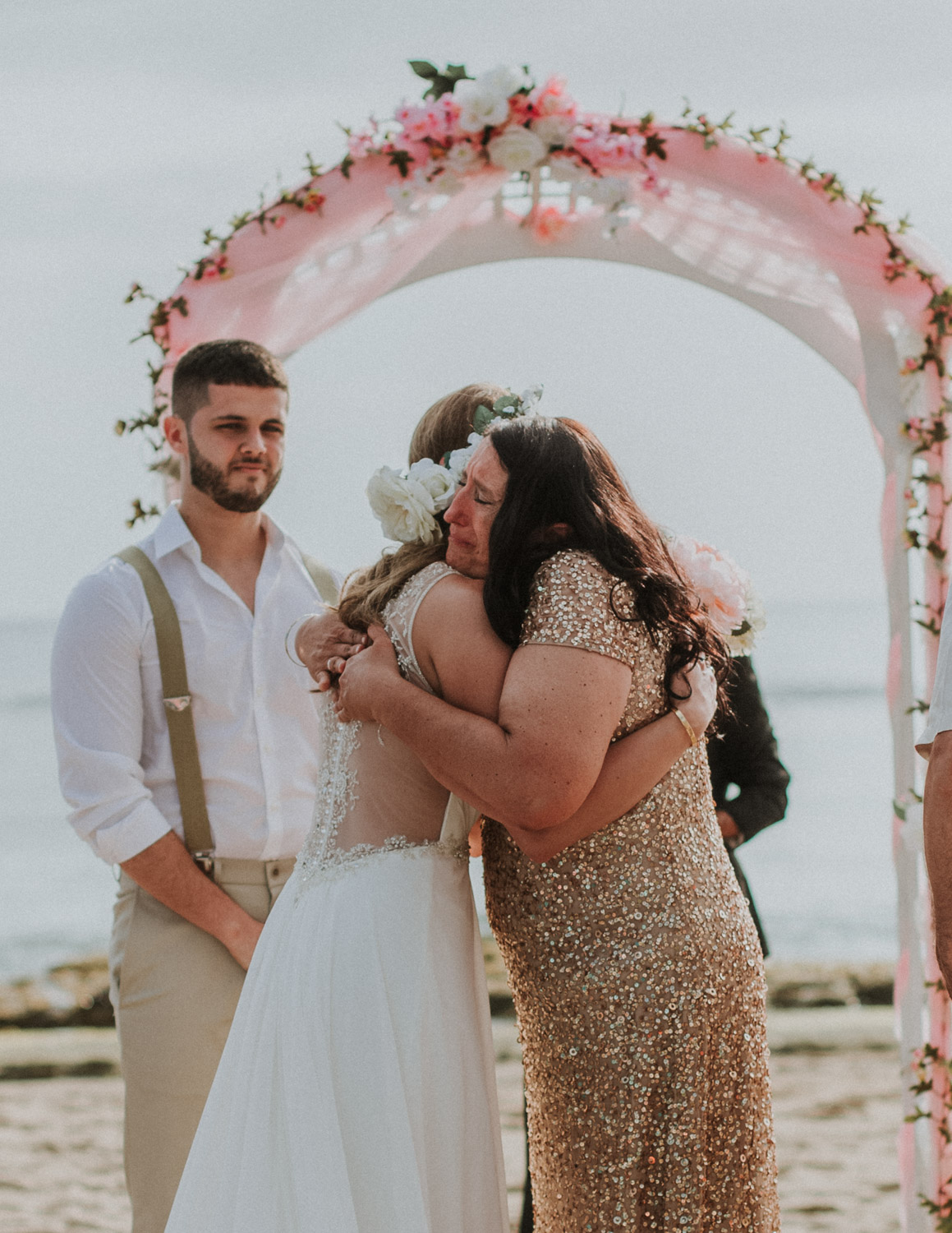 Bryden Giving Photographer-Wedding Photographer-Minneapolis-Minnesota-Saint Paul-Lifestyle-Twin Cities-Destination Wedding-Puerto Rico-Rincon-San Juan-Beach Wedding